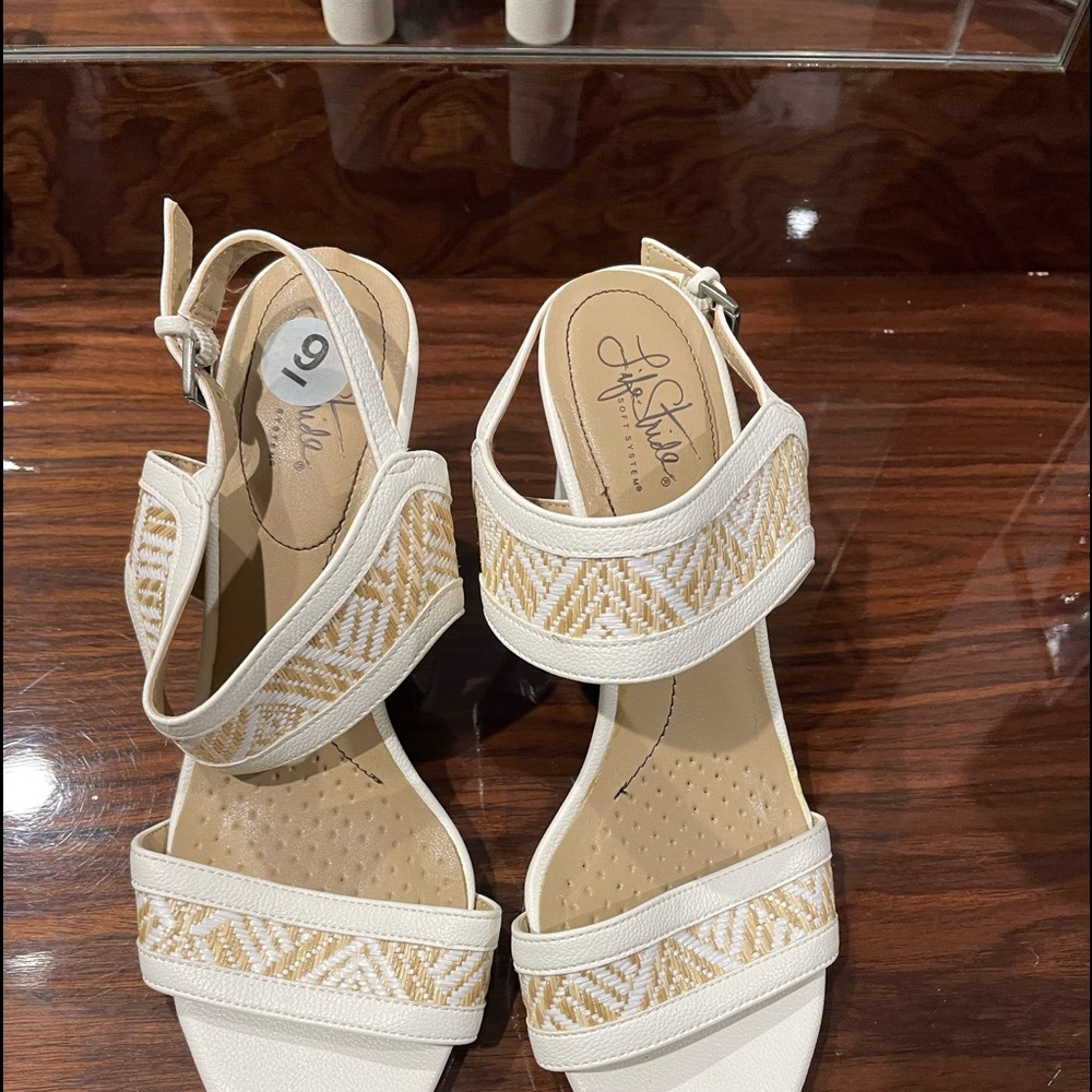 White , lifestride by soft system worn once